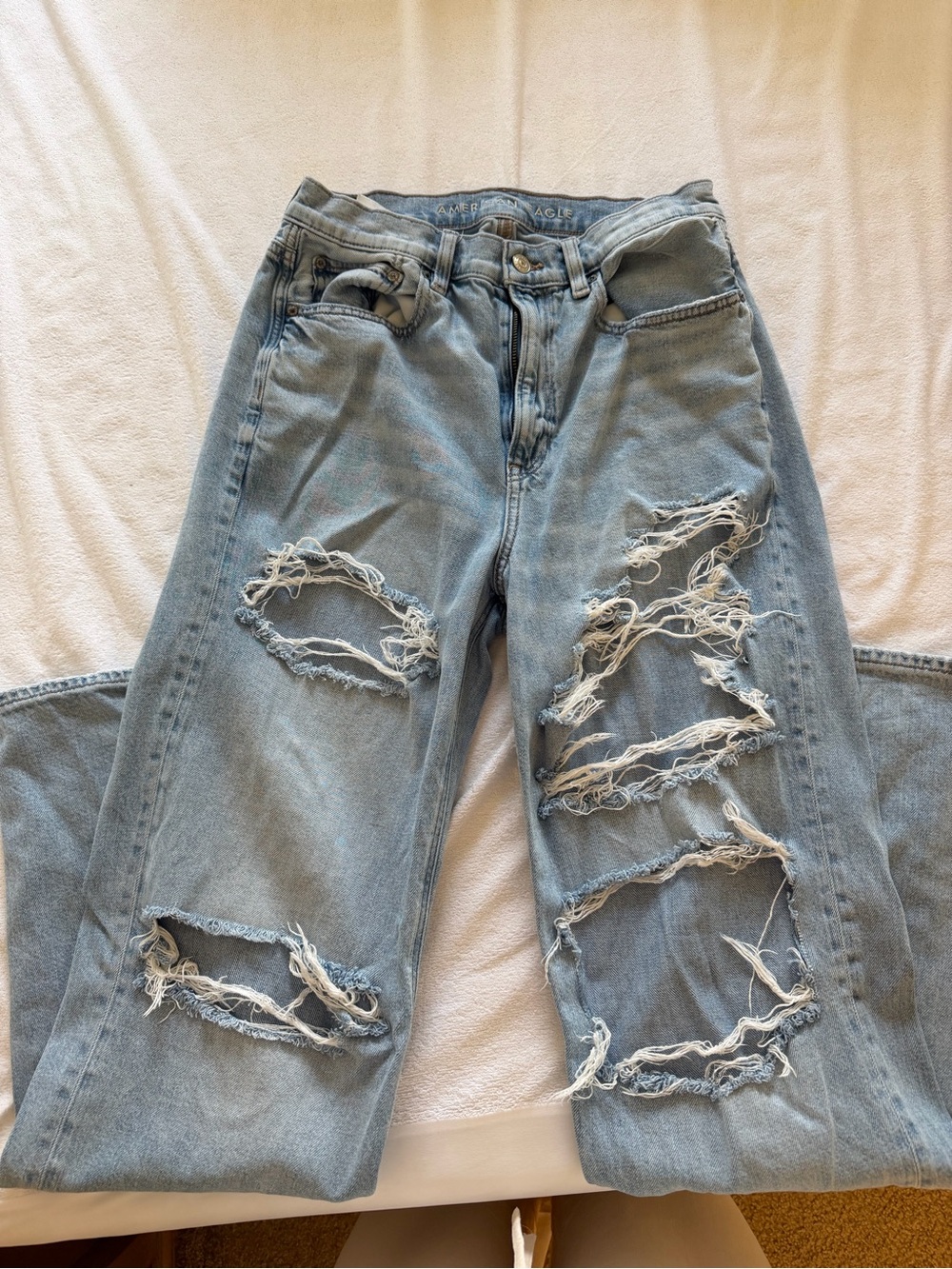 American Eagle Outfitters Light Blue Distressed Straight Leg Jeans